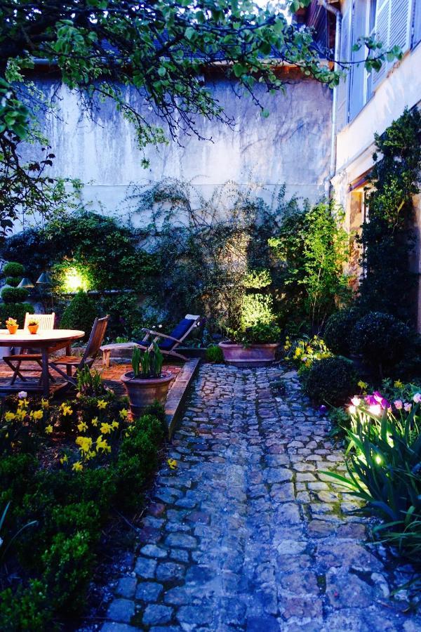 Bed and Breakfast Le Jardin De La Cathedrale Troyes Zewnętrze zdjęcie